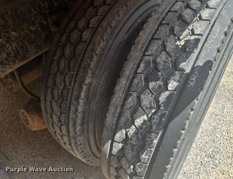 image for item EF1674 2014 International 7500 dump truck