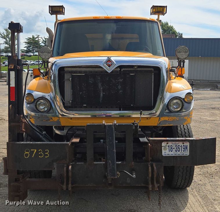 image for item EF1675 2013 International 7500 dump truck
