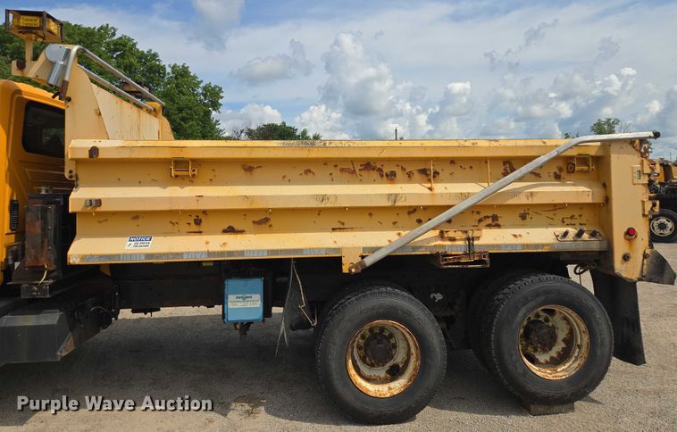 image for item EF1675 2013 International 7500 dump truck