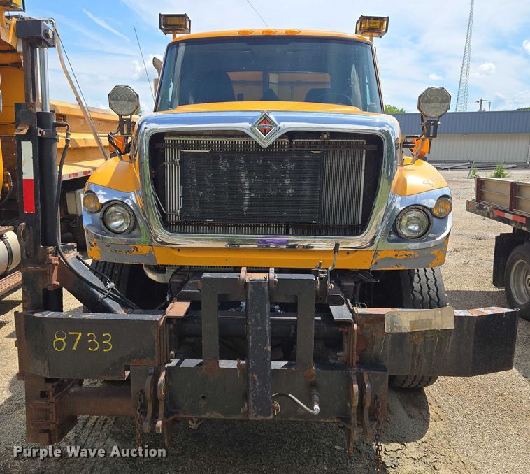 image for item EF1675 2013 International 7500 dump truck