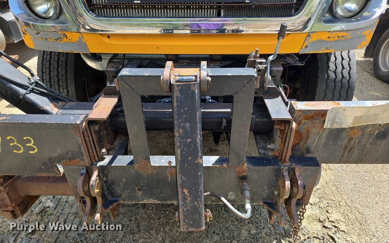 image for item EF1675 2013 International 7500 dump truck