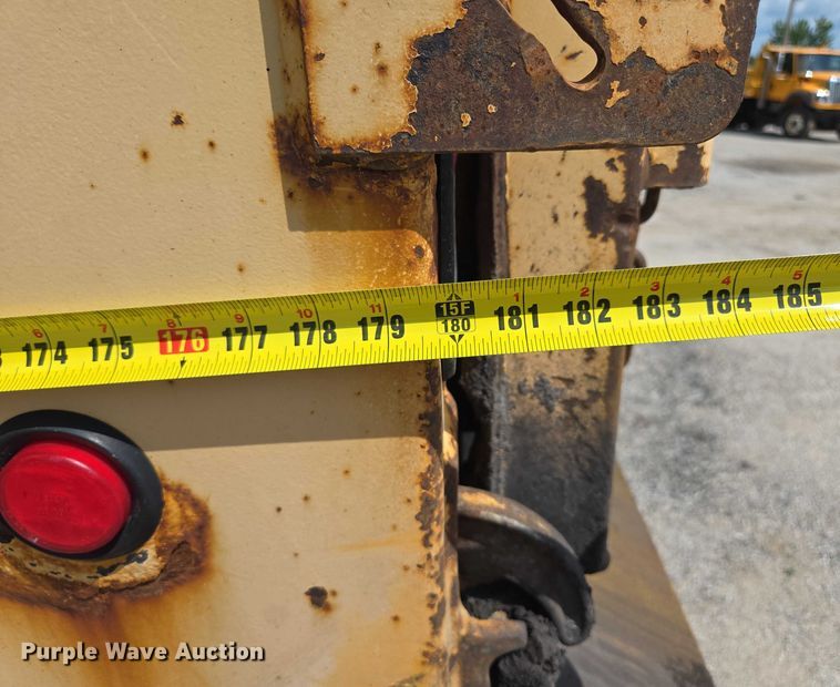 image for item EF1675 2013 International 7500 dump truck