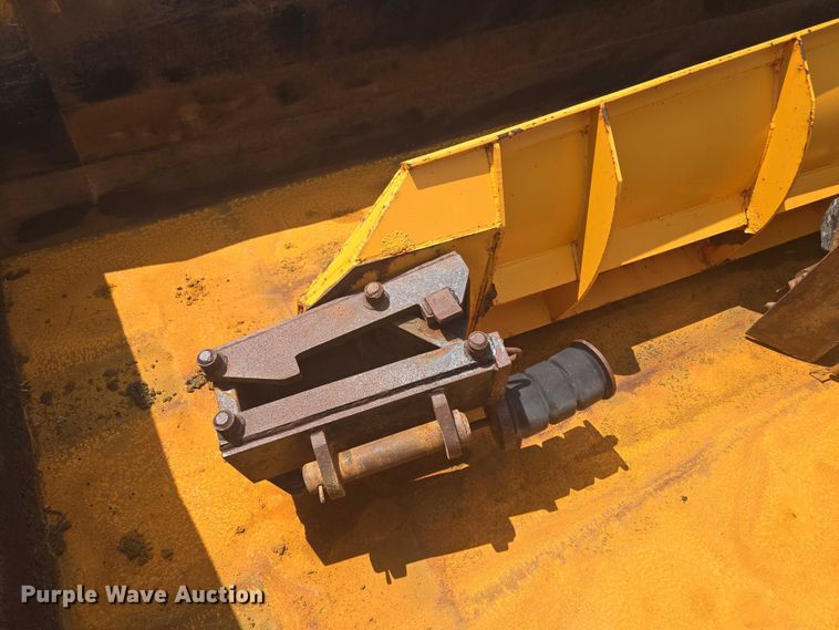 image for item EF1675 2013 International 7500 dump truck