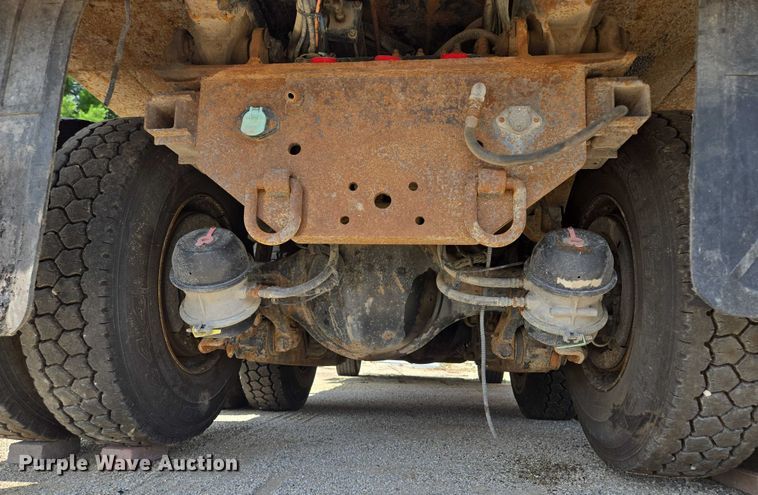 image for item EF1675 2013 International 7500 dump truck