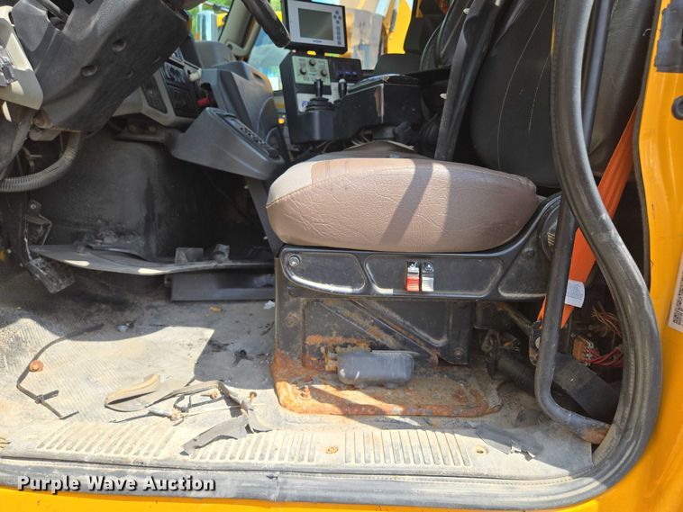 image for item EF1675 2013 International 7500 dump truck