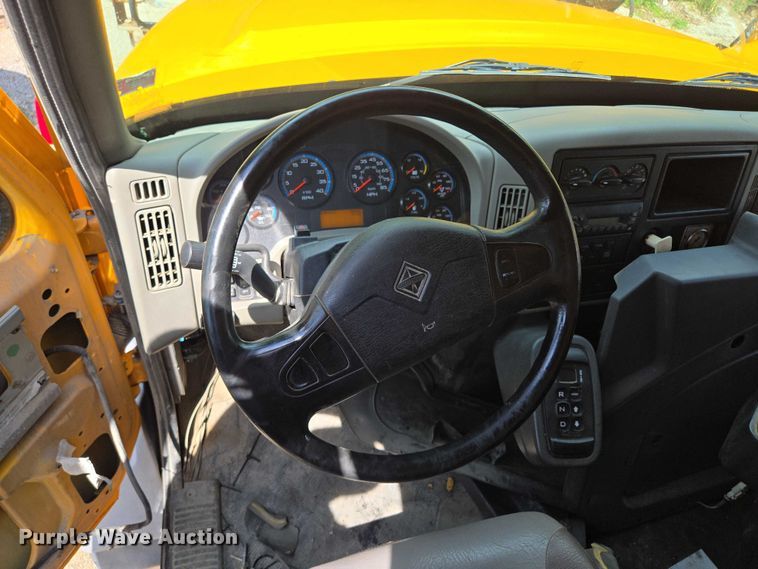 image for item EF1675 2013 International 7500 dump truck