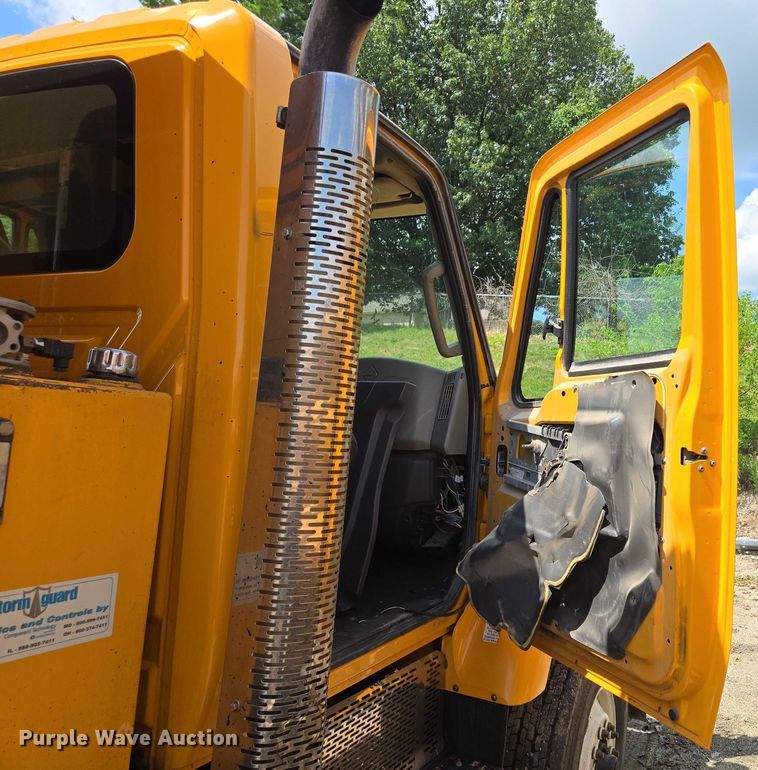 image for item EF1675 2013 International 7500 dump truck