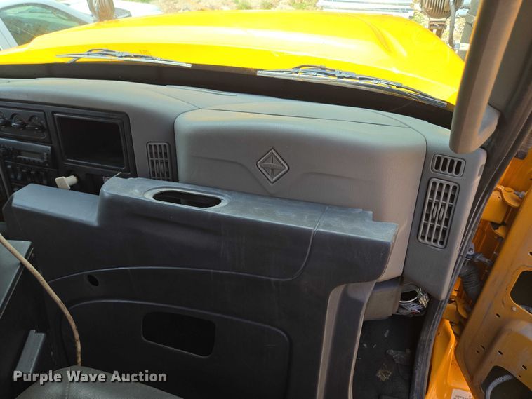 image for item EF1675 2013 International 7500 dump truck