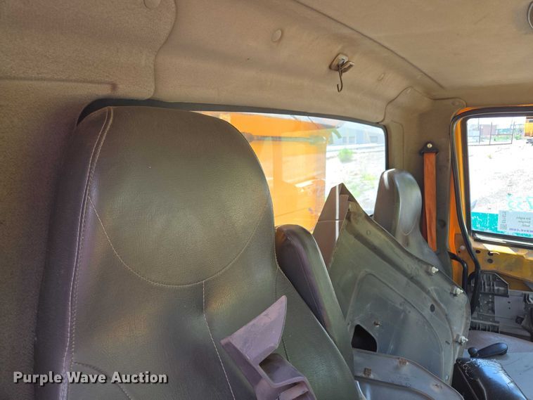 image for item EF1675 2013 International 7500 dump truck