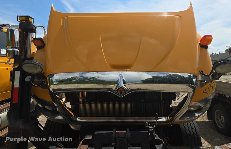 image for item EF1675 2013 International 7500 dump truck