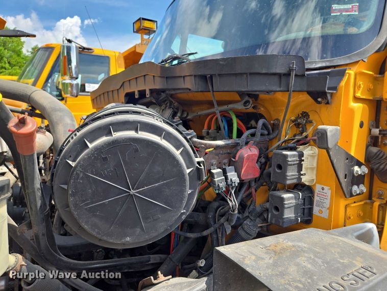 image for item EF1675 2013 International 7500 dump truck