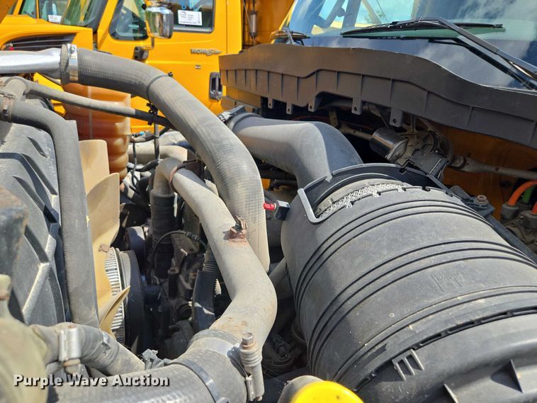 image for item EF1675 2013 International 7500 dump truck