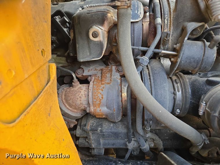 image for item EF1675 2013 International 7500 dump truck