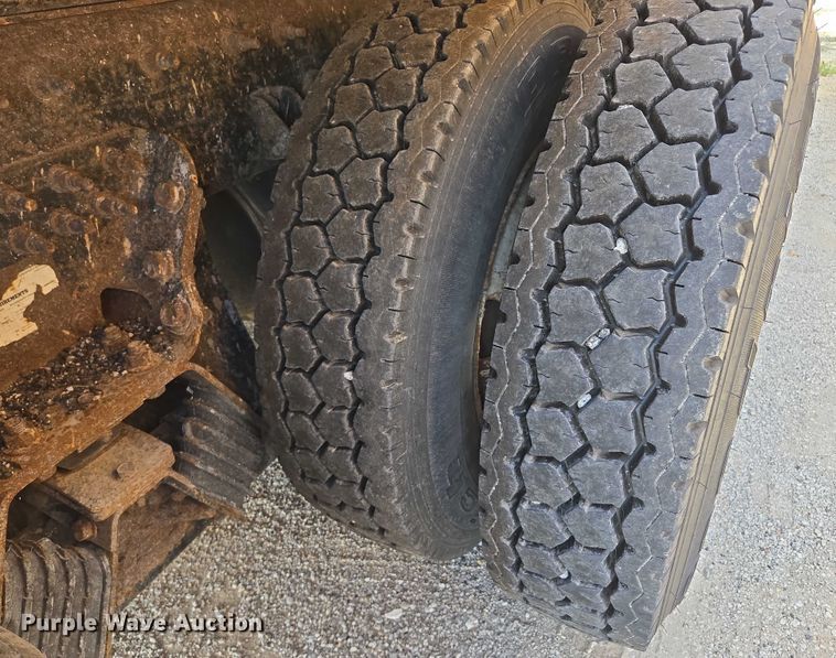 image for item EF1675 2013 International 7500 dump truck