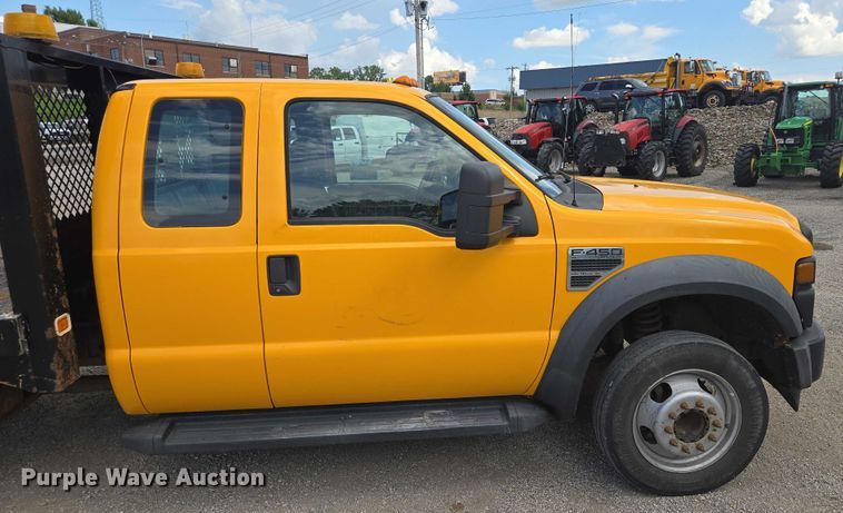 image for item EF1678 2008 Ford F450 Super Duty SuperCab flatbed truck