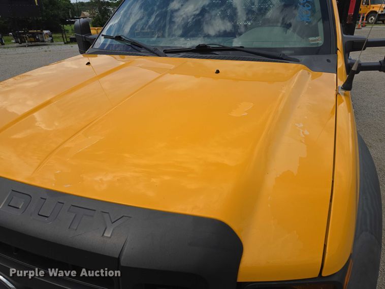 image for item EF1678 2008 Ford F450 Super Duty SuperCab flatbed truck