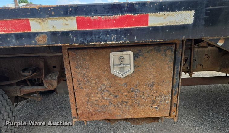image for item EF1678 2008 Ford F450 Super Duty SuperCab flatbed truck