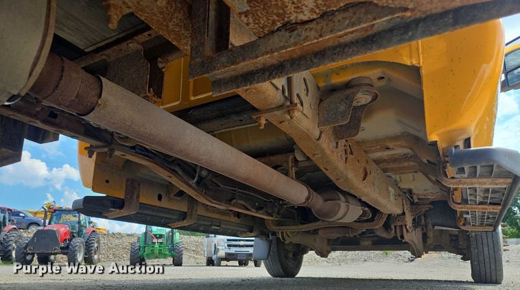 image for item EF1678 2008 Ford F450 Super Duty SuperCab flatbed truck