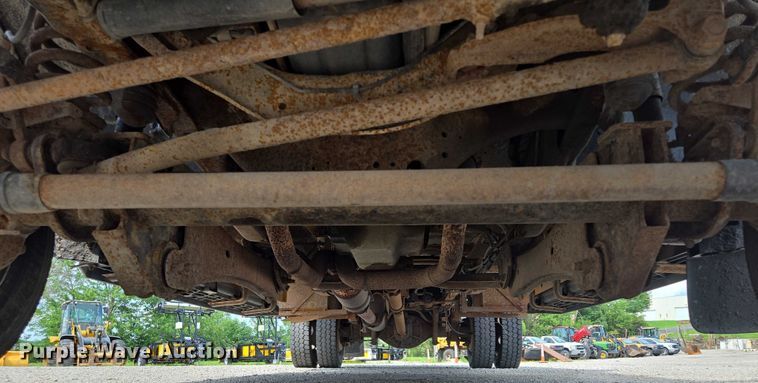 image for item EF1678 2008 Ford F450 Super Duty SuperCab flatbed truck