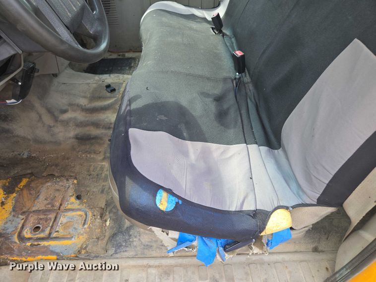 image for item EF1678 2008 Ford F450 Super Duty SuperCab flatbed truck