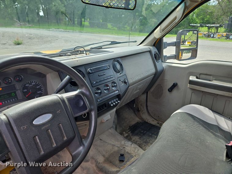 image for item EF1678 2008 Ford F450 Super Duty SuperCab flatbed truck