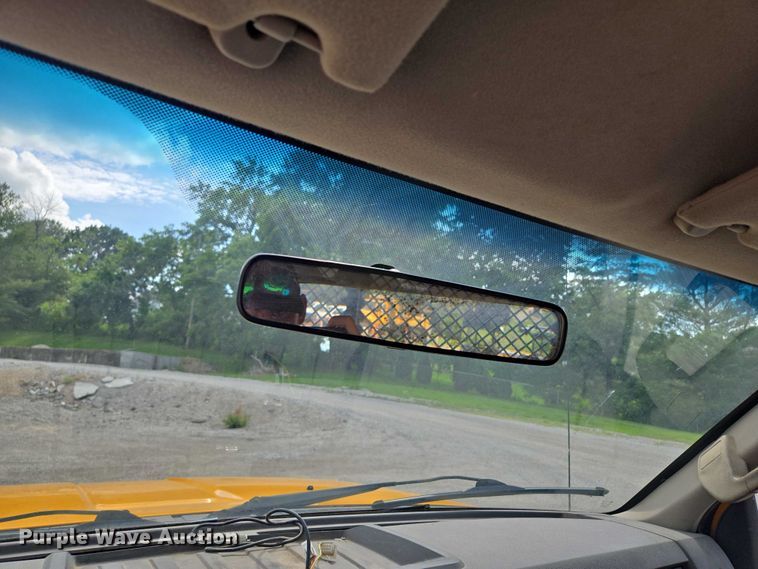 image for item EF1678 2008 Ford F450 Super Duty SuperCab flatbed truck