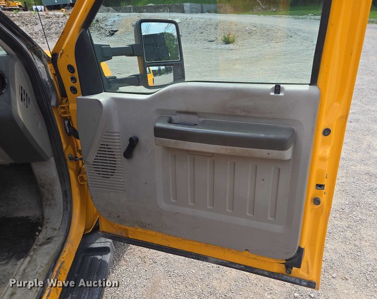 image for item EF1678 2008 Ford F450 Super Duty SuperCab flatbed truck