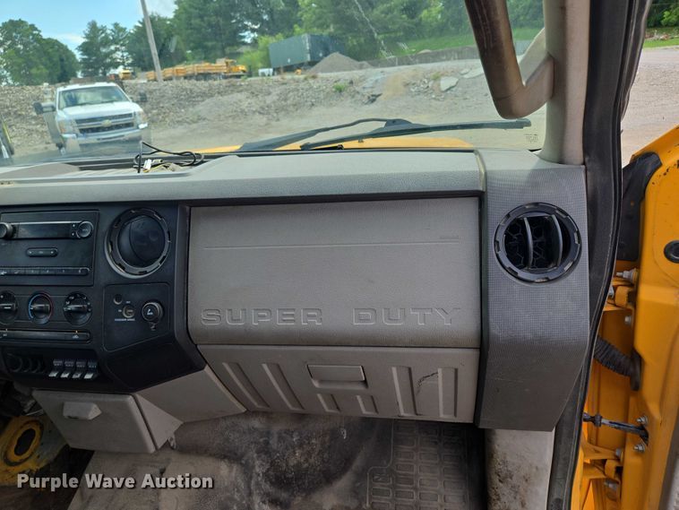 image for item EF1678 2008 Ford F450 Super Duty SuperCab flatbed truck