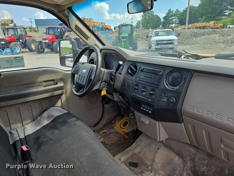 image for item EF1678 2008 Ford F450 Super Duty SuperCab flatbed truck