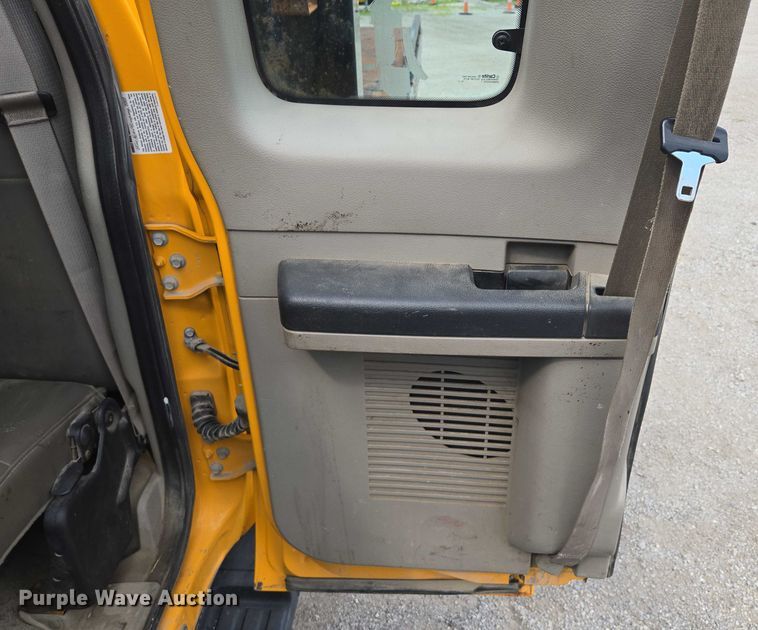 image for item EF1678 2008 Ford F450 Super Duty SuperCab flatbed truck