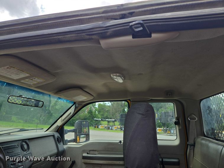 image for item EF1678 2008 Ford F450 Super Duty SuperCab flatbed truck