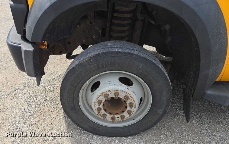 image for item EF1678 2008 Ford F450 Super Duty SuperCab flatbed truck