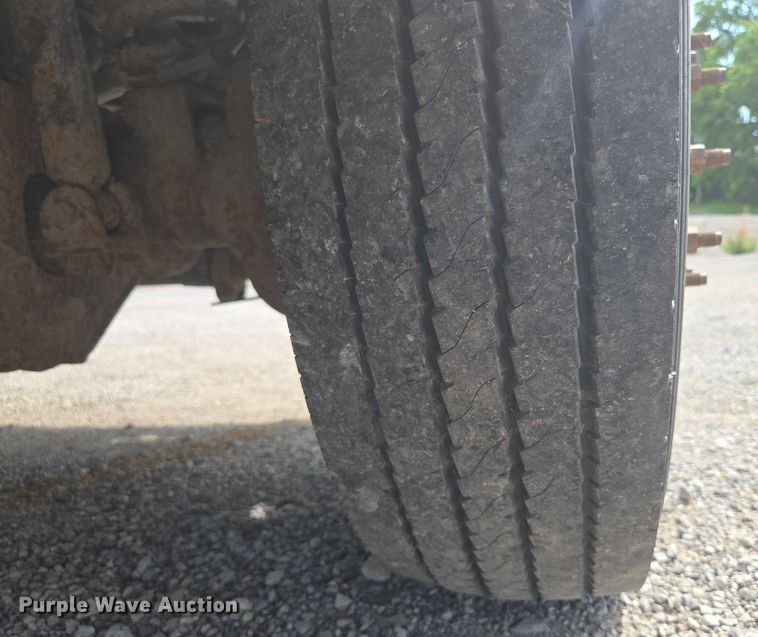 image for item EF1678 2008 Ford F450 Super Duty SuperCab flatbed truck