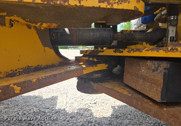 image for item EF1682 2009 John Deere 444K  high lift wheel loader