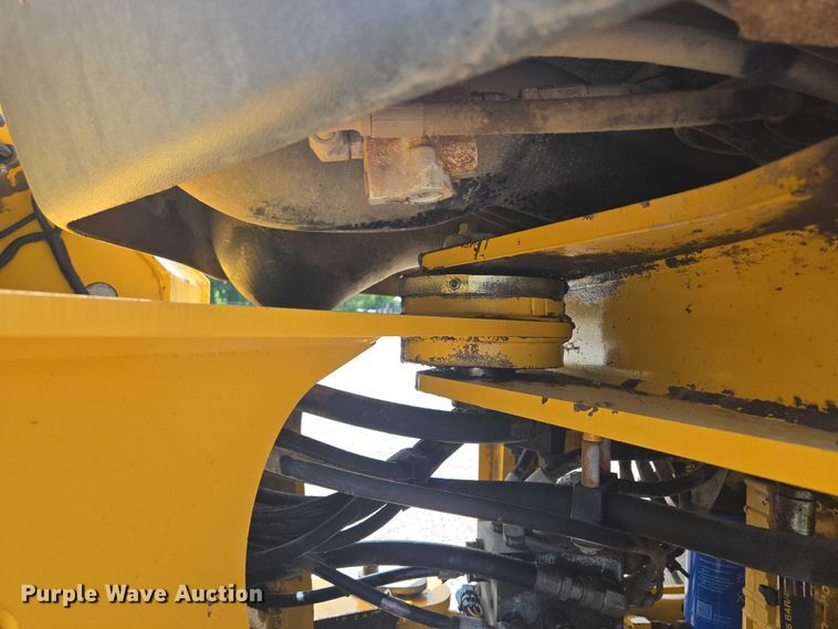 image for item EF1682 2009 John Deere 444K  high lift wheel loader