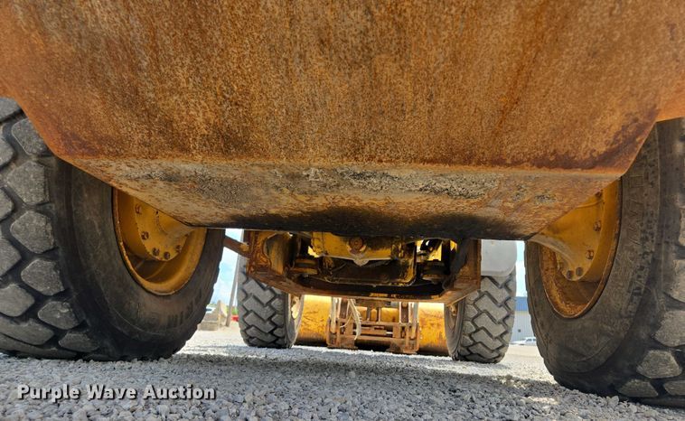 image for item EF1682 2009 John Deere 444K  high lift wheel loader