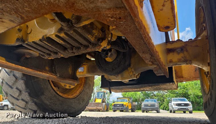 image for item EF1682 2009 John Deere 444K  high lift wheel loader