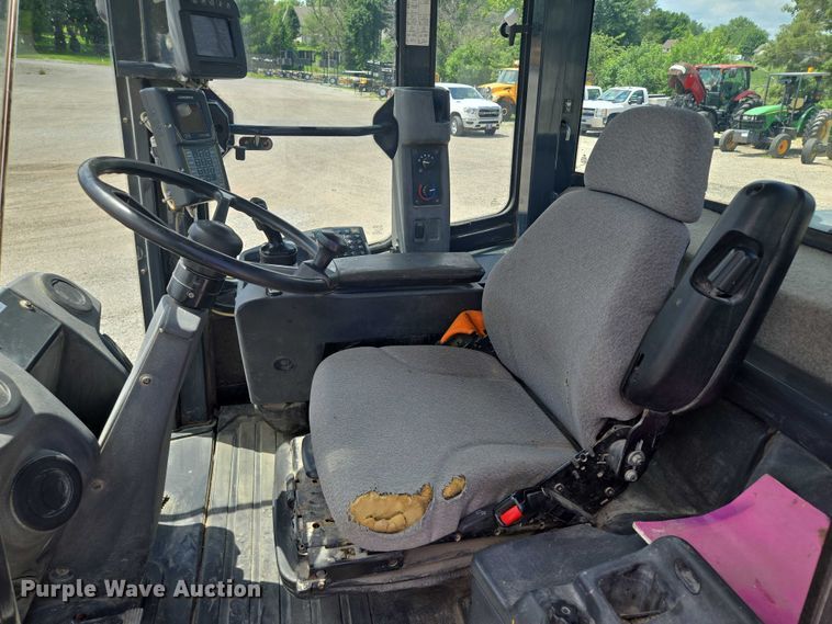 image for item EF1682 2009 John Deere 444K  high lift wheel loader