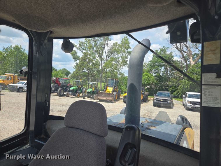 image for item EF1682 2009 John Deere 444K  high lift wheel loader