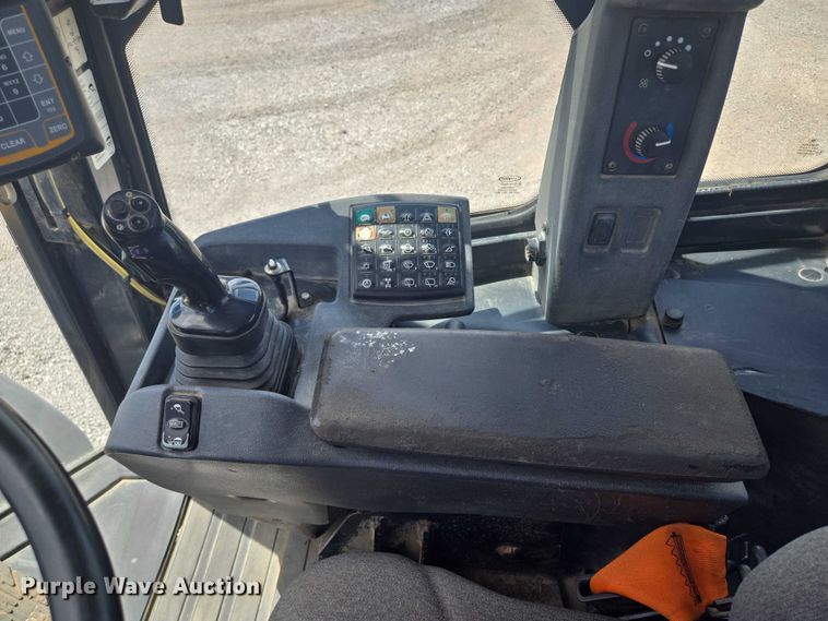 image for item EF1682 2009 John Deere 444K  high lift wheel loader