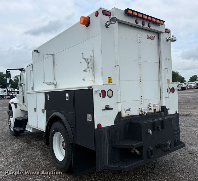 image for item EG1444 2012 International 4400  utility / service truck