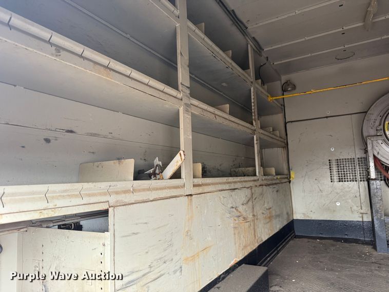 image for item EG1444 2012 International 4400  utility / service truck