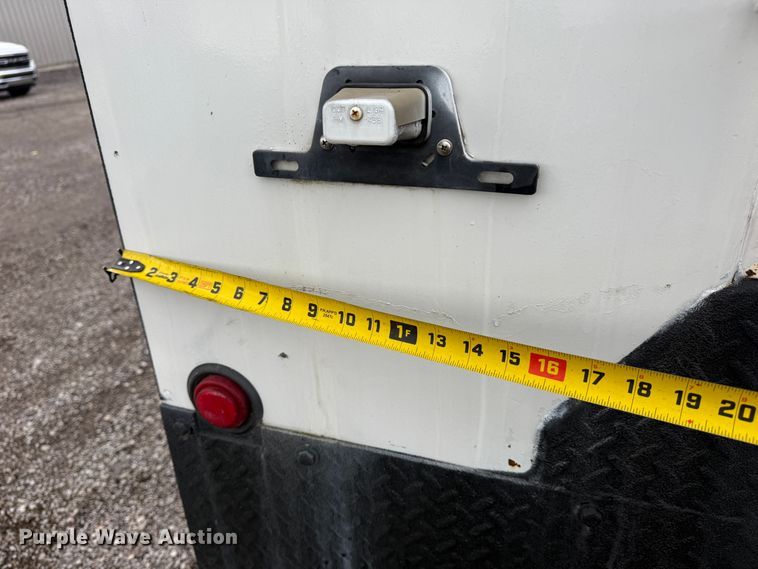 image for item EG1444 2012 International 4400  utility / service truck