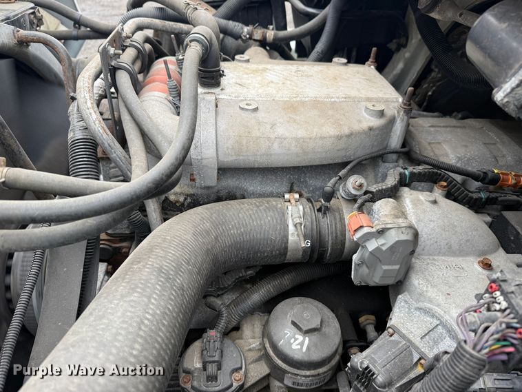 image for item EG1444 2012 International 4400  utility / service truck