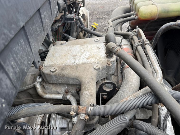 image for item EG1444 2012 International 4400  utility / service truck