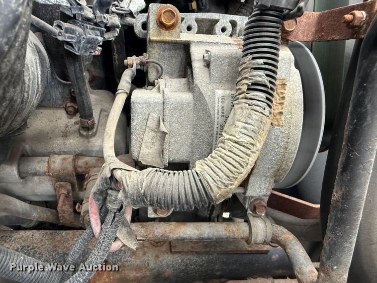 image for item EG1444 2012 International 4400  utility / service truck