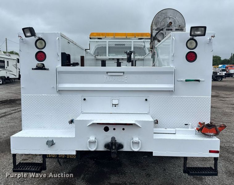 image for item EG5886 2009 Ford F750 Super Duty Crew Cab utility / service truck