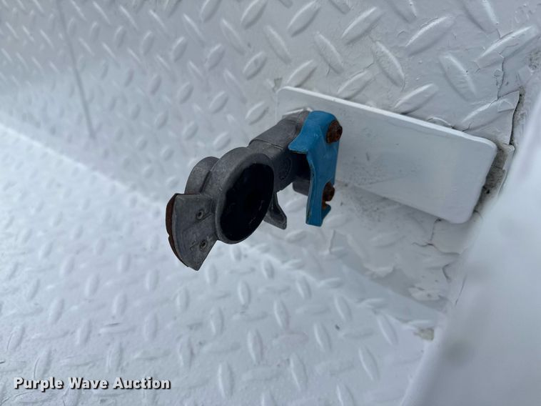 image for item EG5886 2009 Ford F750 Super Duty Crew Cab utility / service truck