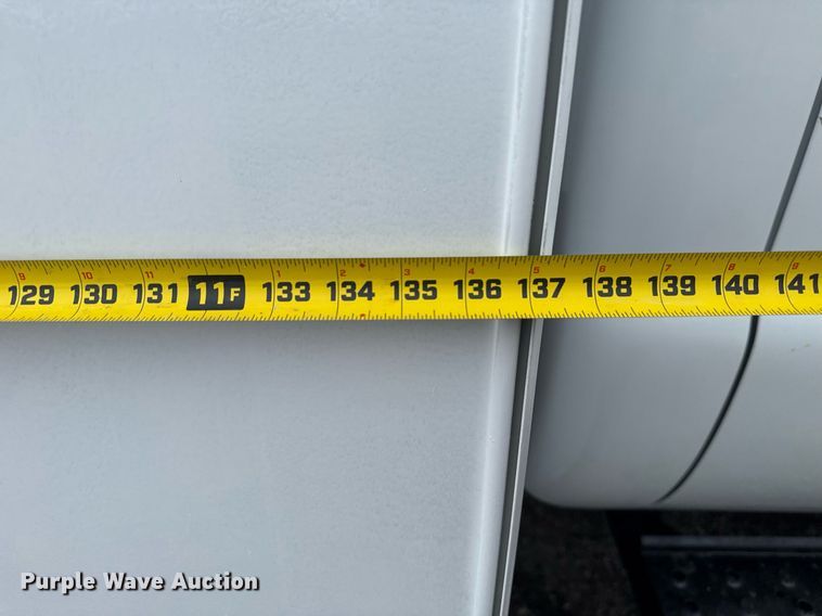 image for item EG5886 2009 Ford F750 Super Duty Crew Cab utility / service truck