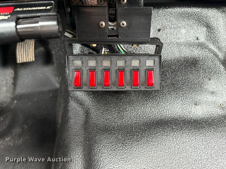 image for item EG5886 2009 Ford F750 Super Duty Crew Cab utility / service truck